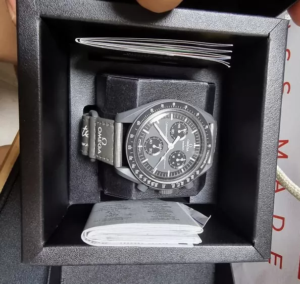 ساعة اوميغا سواتش رصاصي 2