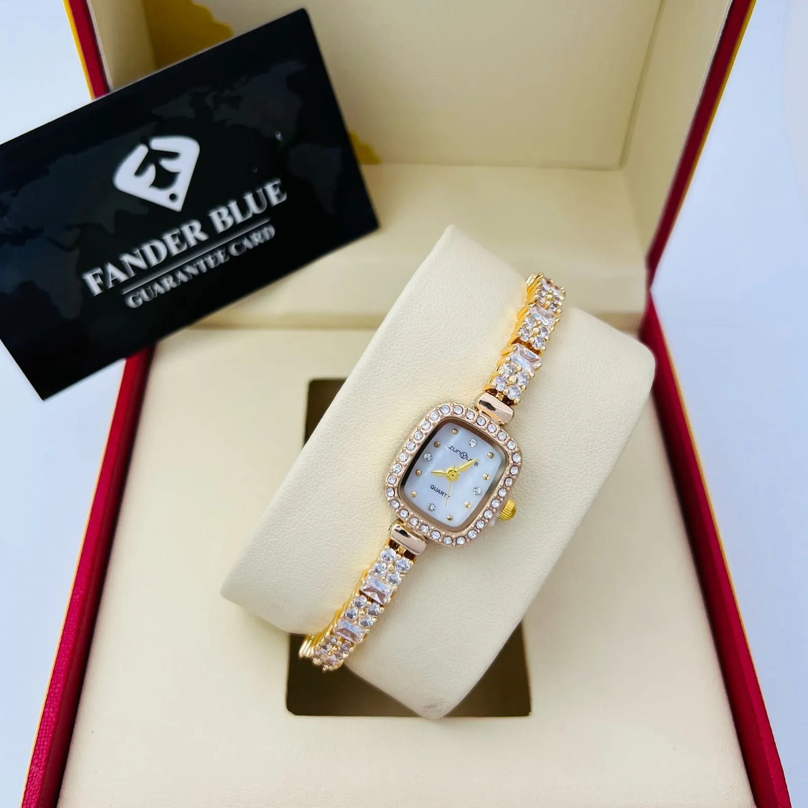 ساعة فندر بلو  نسائية كلاسيكية روز جولد مينا أبيض (A13)...