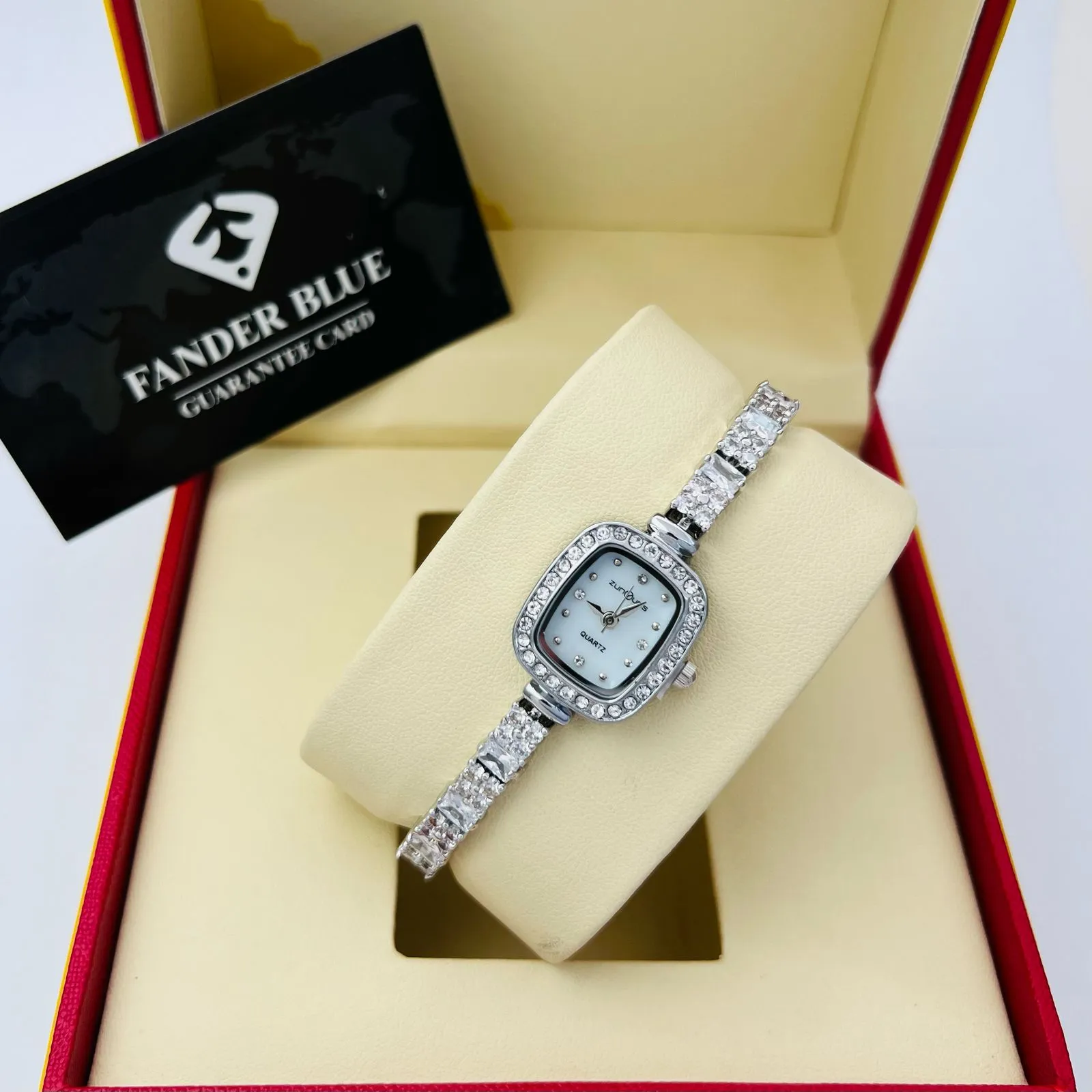 ساعة نسائية فندر بلو  كلاسيكية سيلڤر مينا أبيض (A14)...