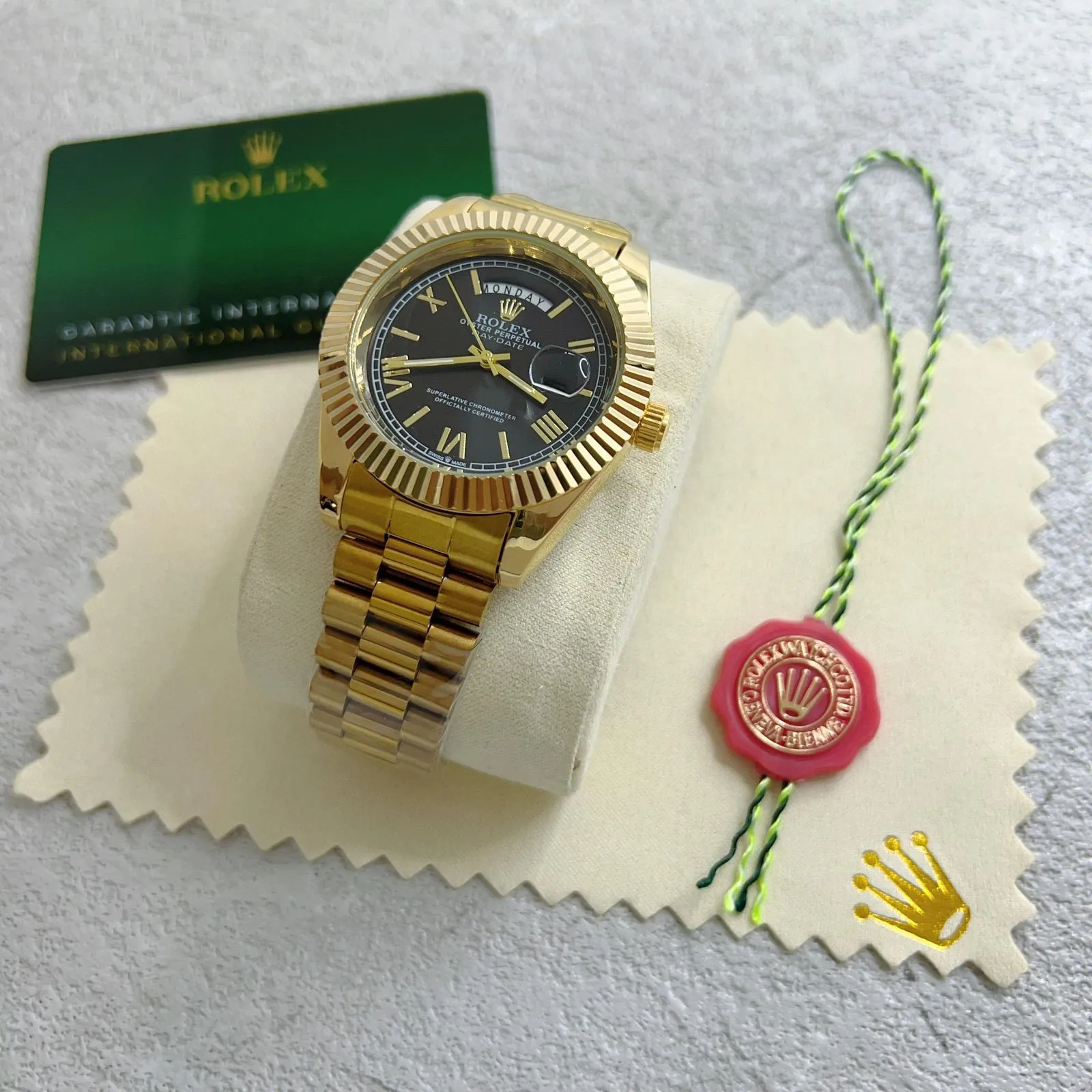 Rolex Daydate gold-black 41mm