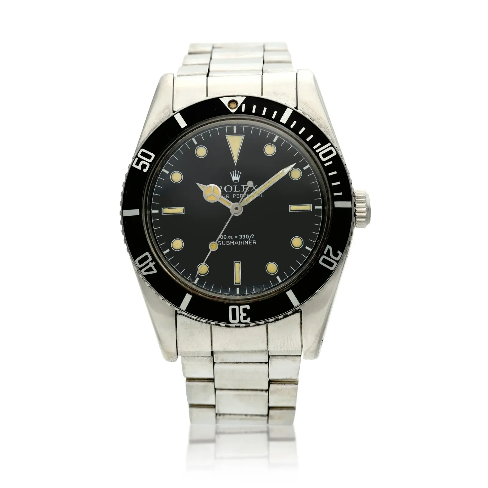 ساعة rolex باللون الأسود.  R21