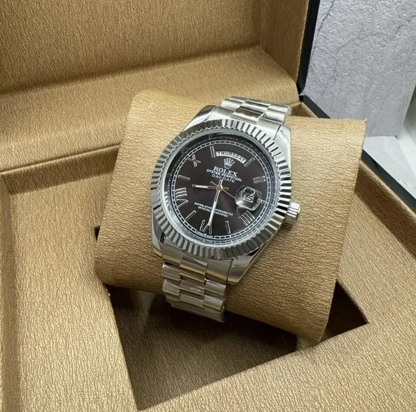 Rolex Daydate Black 41mm + البوكس الأصلي...