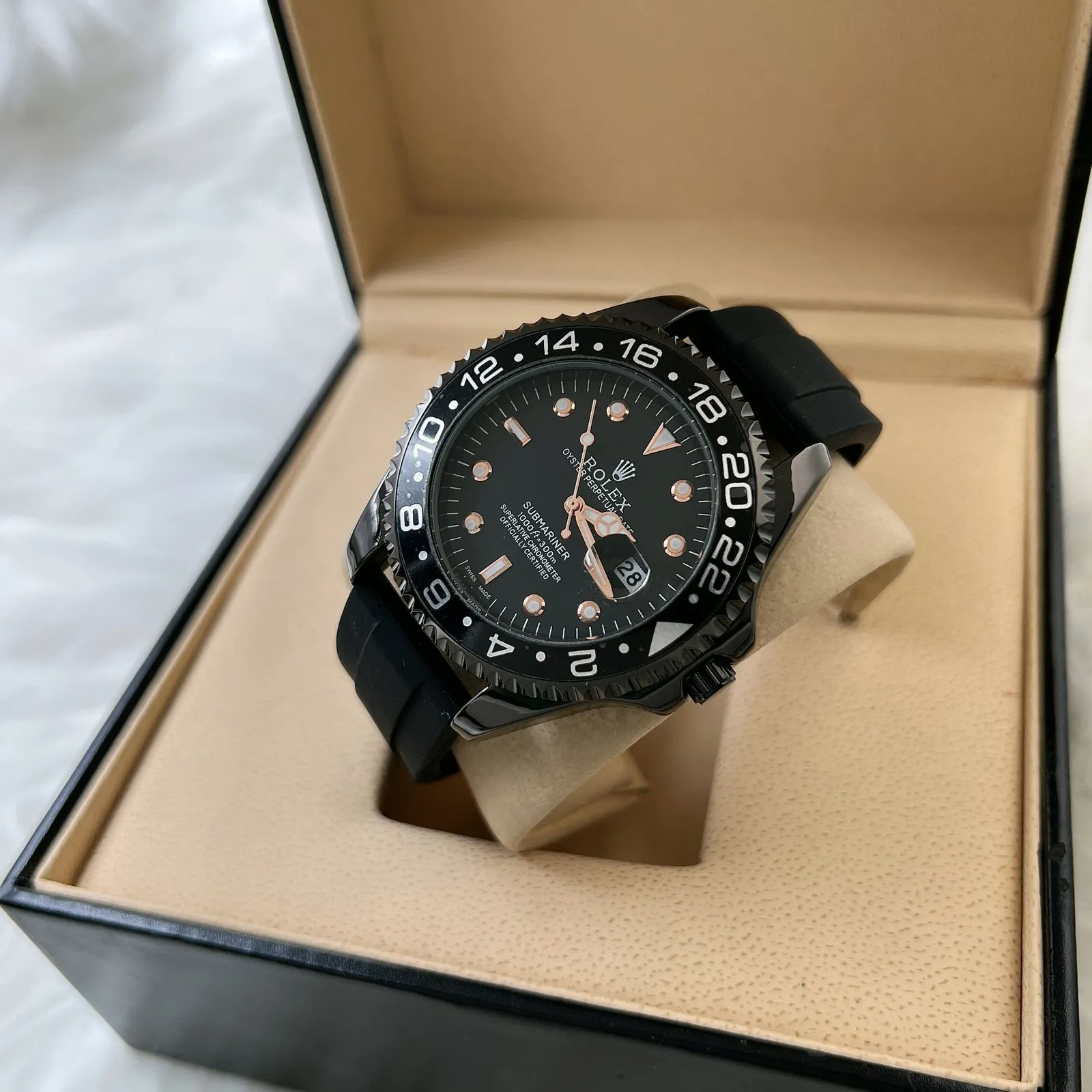 ساعة رولكس يخت ماستر - أسود - موديل حديث + البوكس الأصلي...