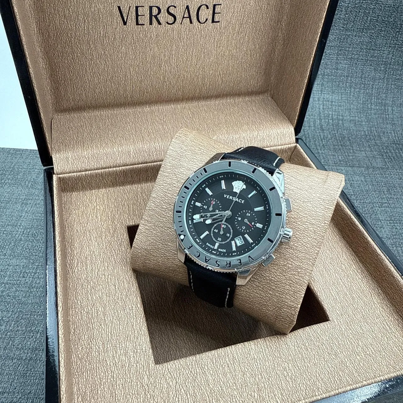 Versace Casual Chronograph استيك اسود مينا اسود...