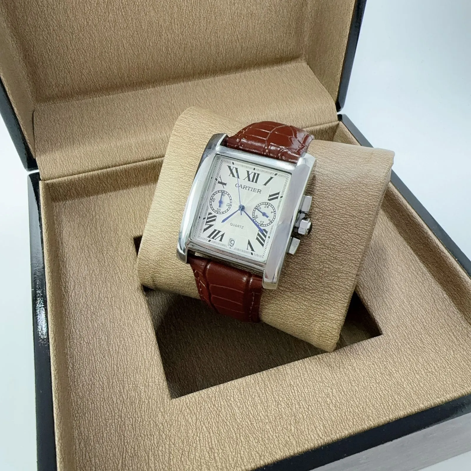 Cartier Tank اسود هافان