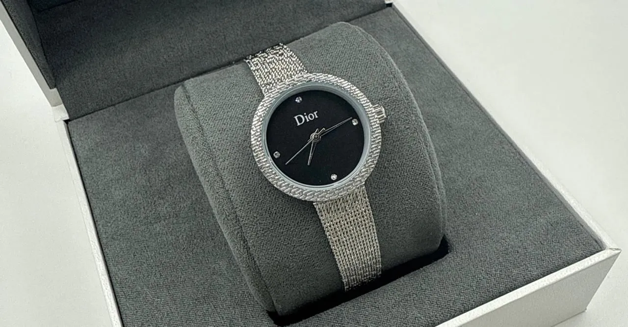 ساعة ديور نسائية دائري مينا اسود...