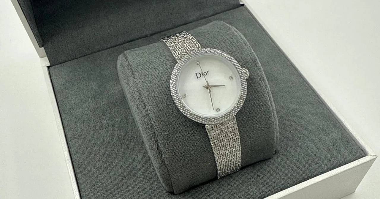 ساعة ديور نسائية دائري مينا ابيض...