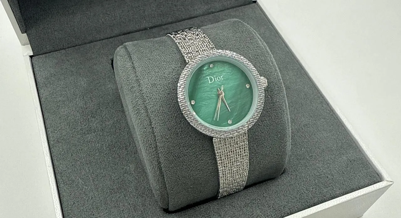 ساعة ديور نسائية دائري مينا اخضر...