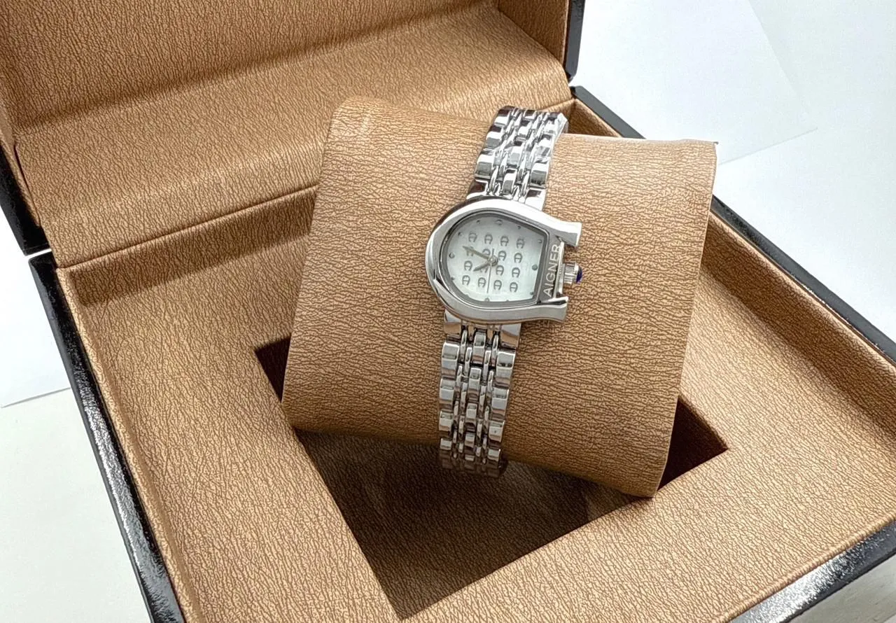 Aigner watch 1 silver strab مينا ابيض