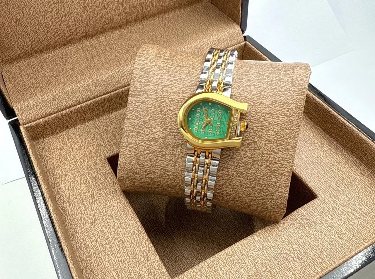 Aigner watch 1 silver*gold مينا اخضر