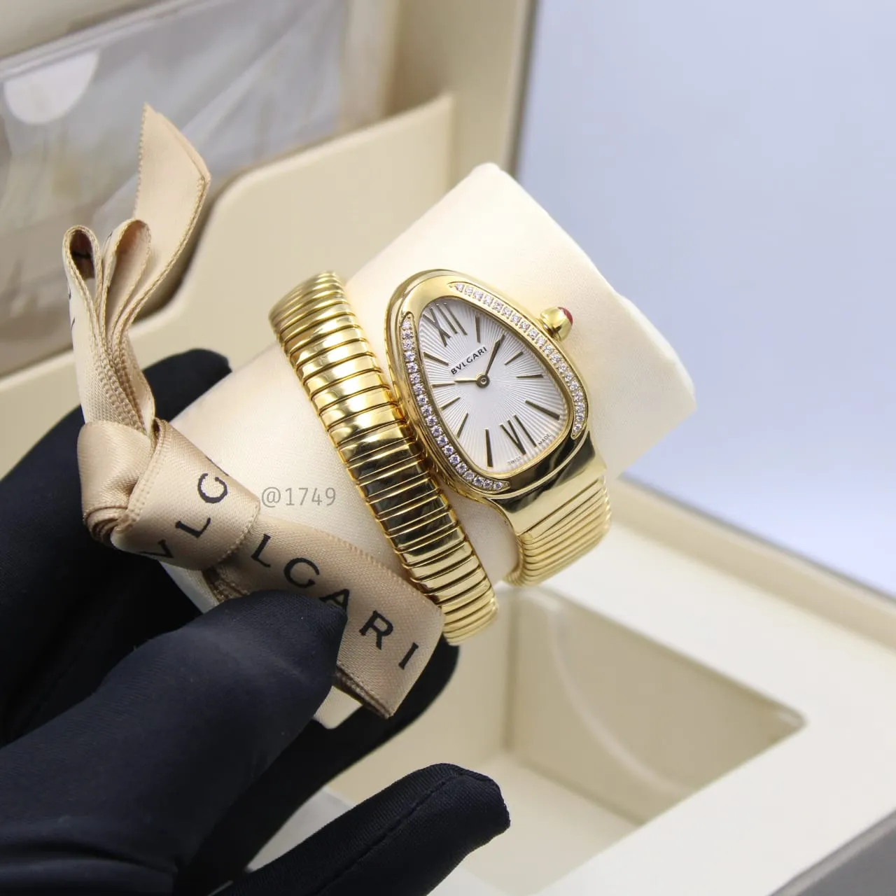 Bvlgari Serpenti (Gold) Ladies Watch