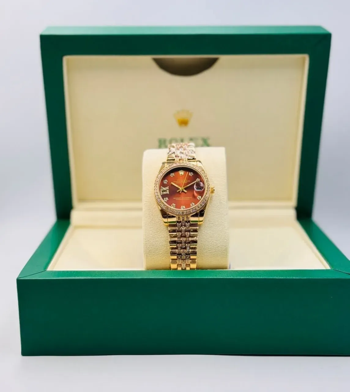 ساعة رولكس نسائي مينا بني